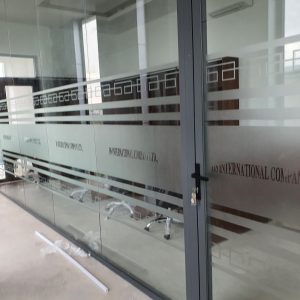 Giấy decal phản quang một chiều - Đỉnh Phong