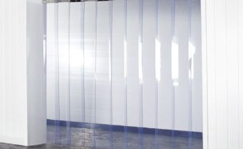 ngan-phong-dieu-hoa-bang-rem-pvc-trong-rem-cua-3a Rèm nhựa PVC ngăn lạnh nhà xưởng