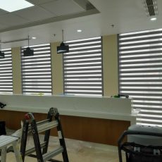 Rèm cầu vồng tông trung tính - Đỉnh Phong