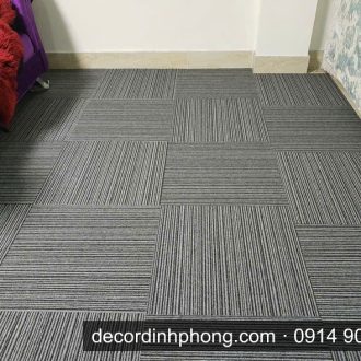Thảm tấm ghép họa tiết chéo màu xám cho không gian thương mại