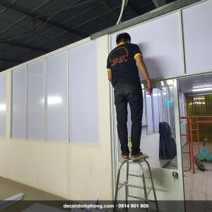 Dán decal mờ trắng cho vách kính nhà xưởng