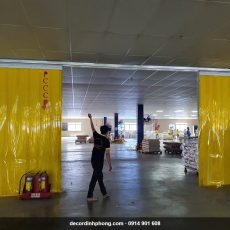 Rèm nhựa PVC vàng cho cửa xưởng sản xuất