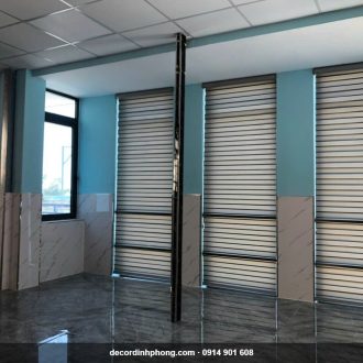 Rèm cầu vồng trắng kem cho văn phòng