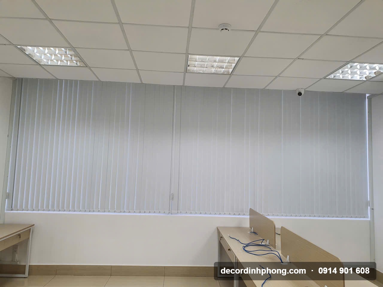 Rèm lá dọc khu làm việc tại Phú Giáo Bình Dương