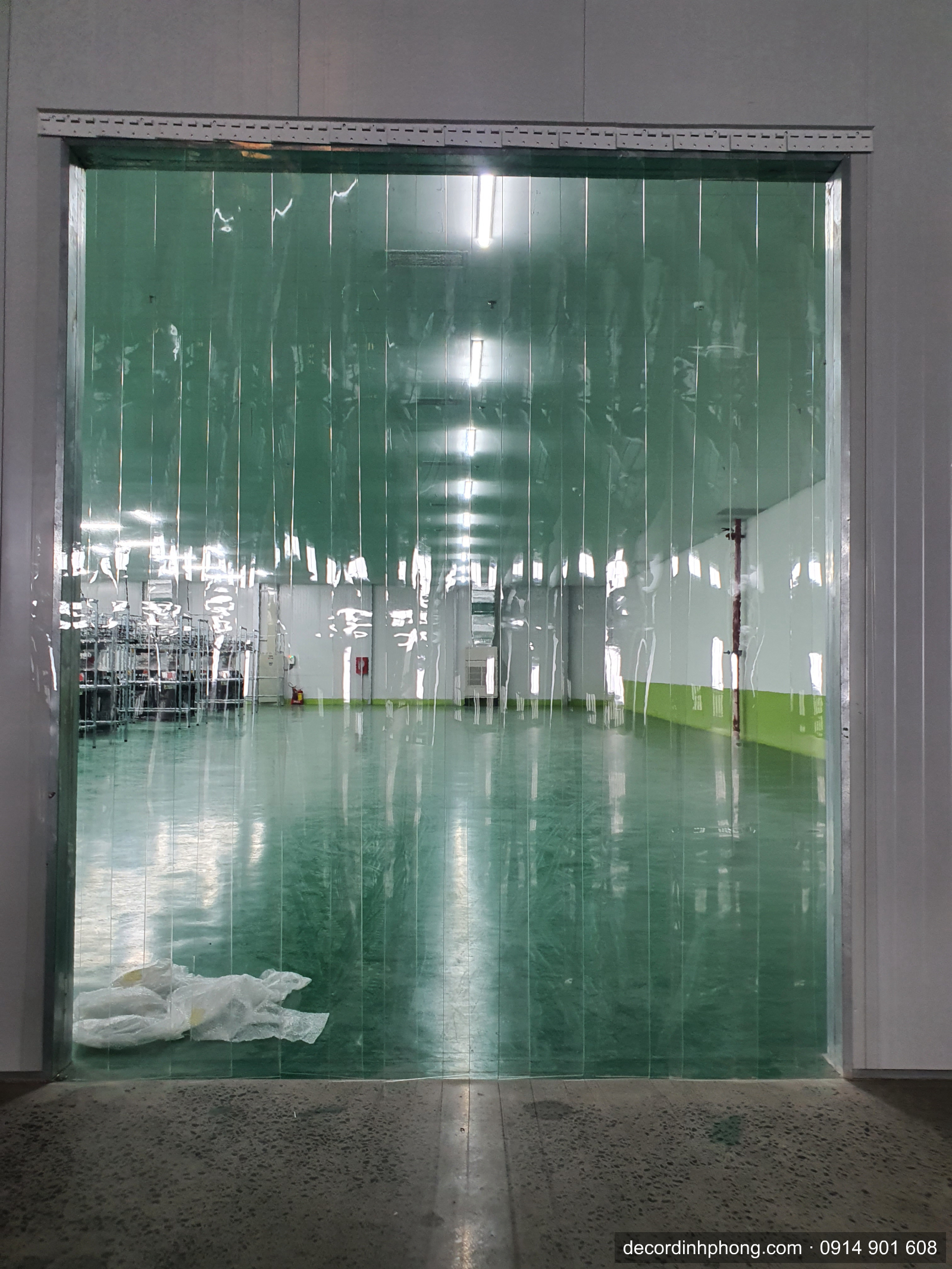 Rèm nhựa PVC màu xanh ngăn khu vực sản xuất nhà xưởng